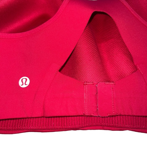 Lululemon All Powered Up Carnation Red Sports Bra 38DD Medium Support - Picture 5 of 7